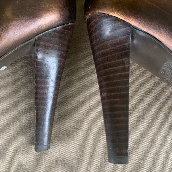 Nine West 7 1/2 bronze heeled cowboy boots pointed - Picture 3 of 4